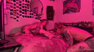 Awlivv Threesome With Tattooed Friend Onlyfans