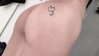 Elayna Black Showing Her Bare Juicy Ass Onlyfans
