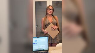 Skylarmaexo Secretary Rides Her Boss For A Raise And Suck Out Cum Onlyfans