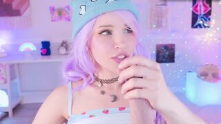 CherryCrush Fucks As A Sexy Elf