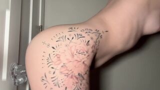 Lems7 Pleasures Herself With A Vibrating Dildo