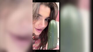 Ari Kytsya Pleasures Herself With A Fresh Cucumber
