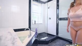Blake Blossom Fucks In A Luxury Bathtub
